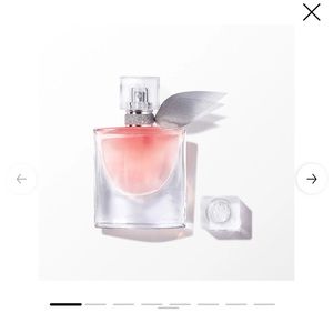 Lancome La Vie est belle perfume
